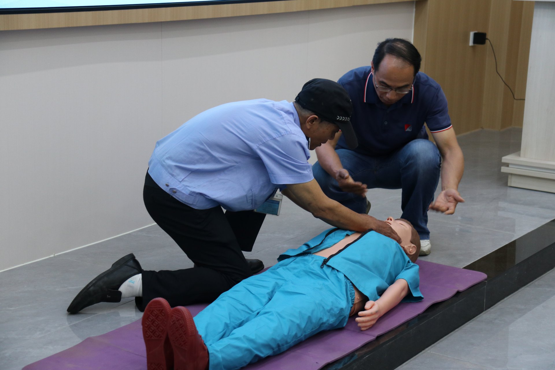 開展職業健康安全防范知識普及培訓